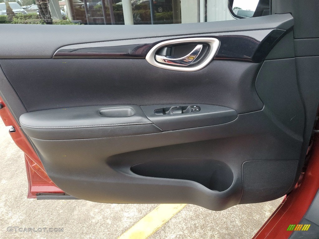 2016 Sentra SV - Cayenne Red / Charcoal photo #13