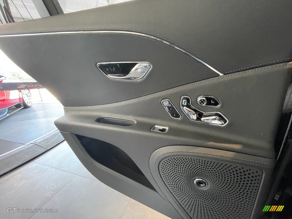 2020 Bentley Flying Spur W12 Door Panel Photos