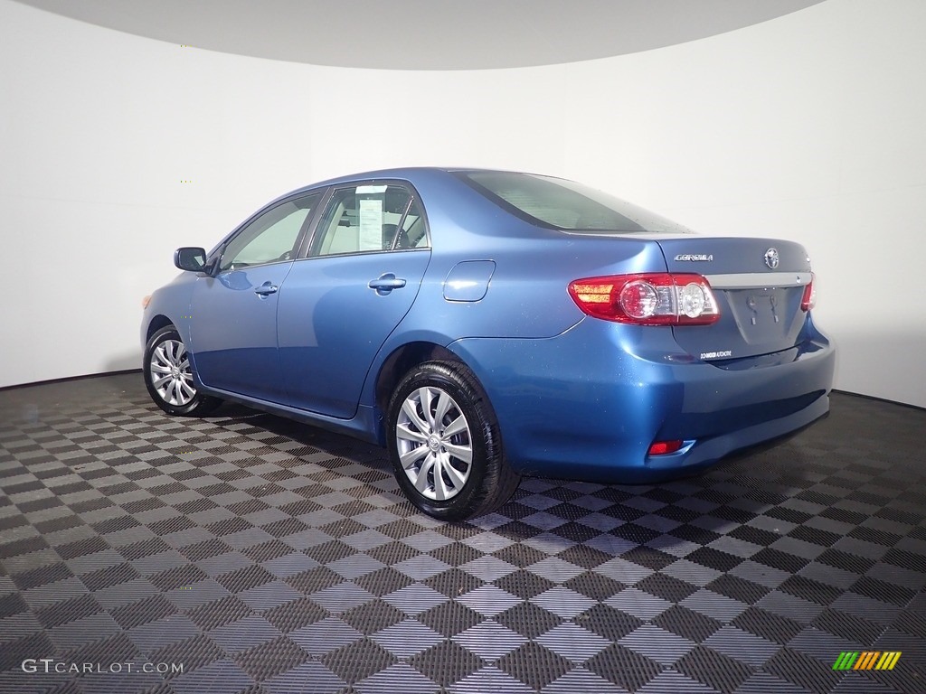 2013 Corolla LE - Nautical Blue Metallic / Bisque photo #10