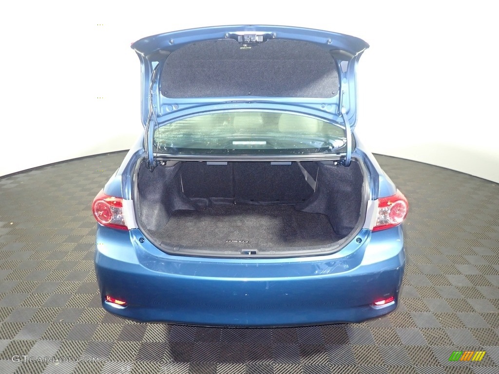 2013 Corolla LE - Nautical Blue Metallic / Bisque photo #13