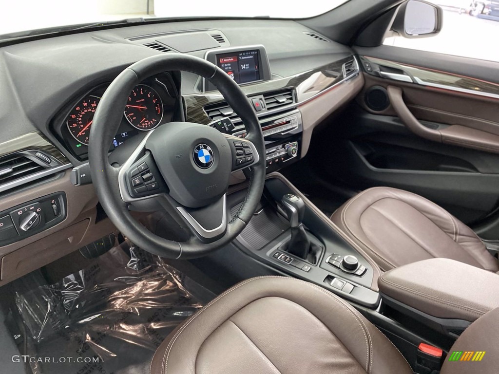 Mocha Interior 2018 BMW X1 xDrive28i Photo #141688884