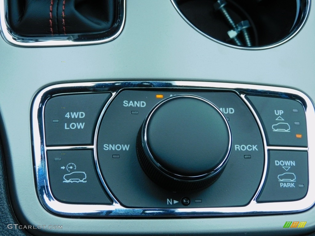 2021 Jeep Grand Cherokee Trailhawk 4x4 Controls Photo #141689040