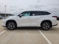 2021 Blizzard White Pearl Toyota Highlander XLE  photo #7