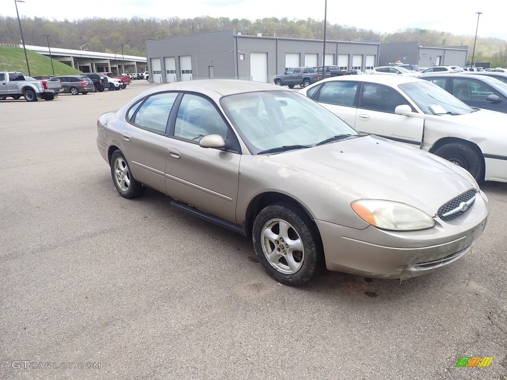 2003 Taurus SES - Arizona Beige Metallic / Medium Parchment photo #2