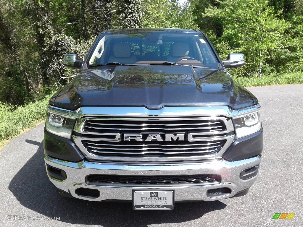 2019 1500 Laramie Crew Cab 4x4 - Maximum Steel Metallic / Mountain Brown/Light Frost Beige photo #4