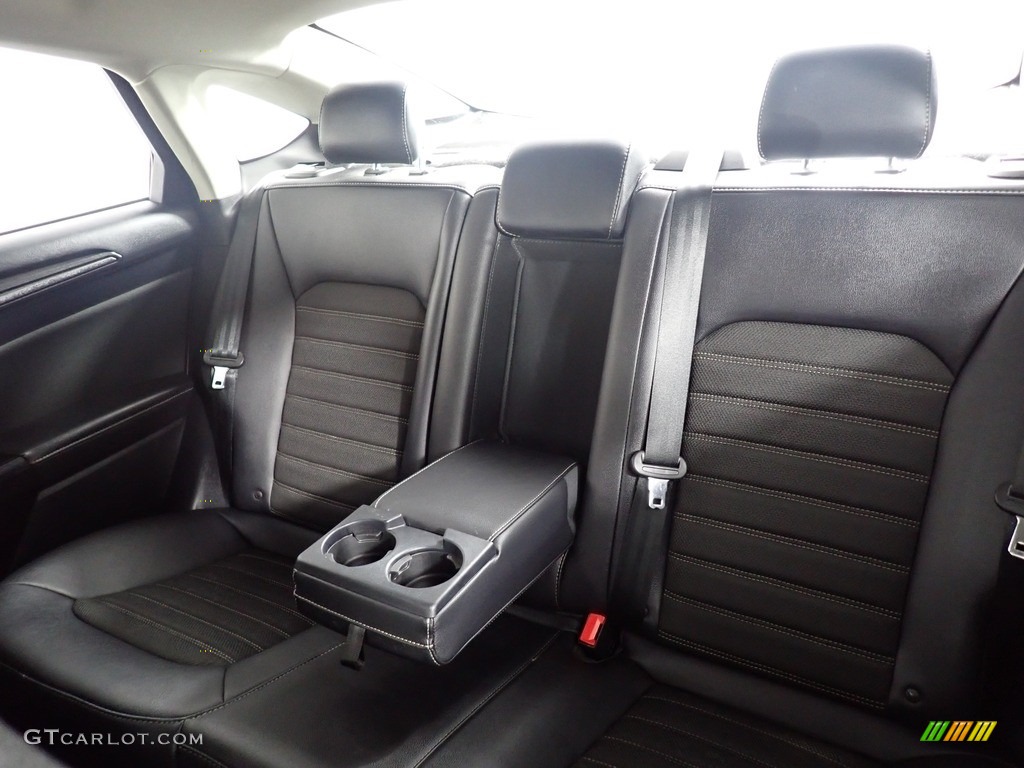 2018 Ford Fusion SE AWD Rear Seat Photo #141696300