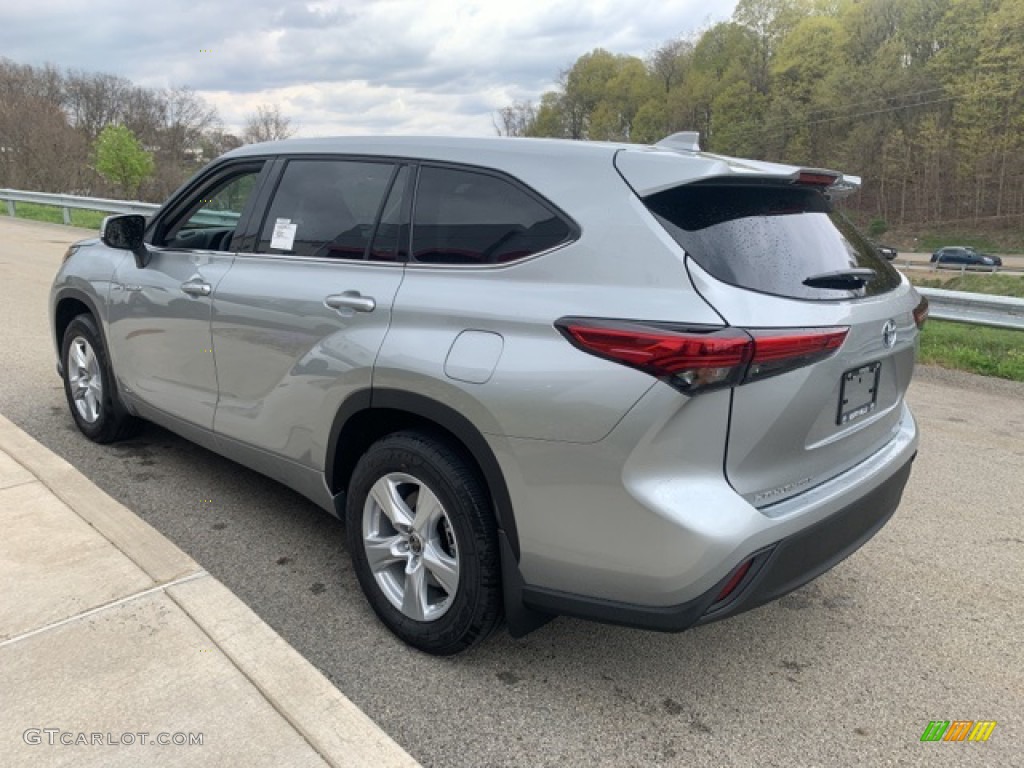 2021 Highlander Hybrid LE AWD - Celestial Silver Metallic / Graphite photo #2