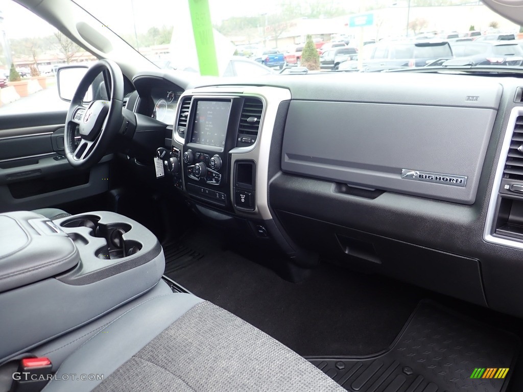 2018 1500 Big Horn Crew Cab 4x4 - Granite Crystal Metallic / Black/Diesel Gray photo #15