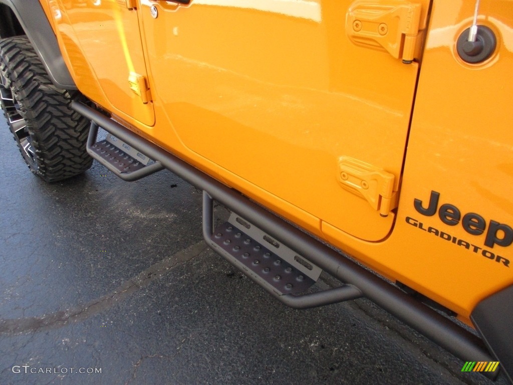 2021 Gladiator Sport 4x4 - Nacho / Black photo #28