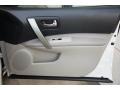 2013 Pearl White Nissan Rogue S  photo #28
