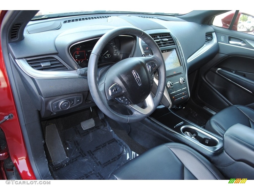 Ebony Interior 2019 Lincoln MKC FWD Photo #141706793