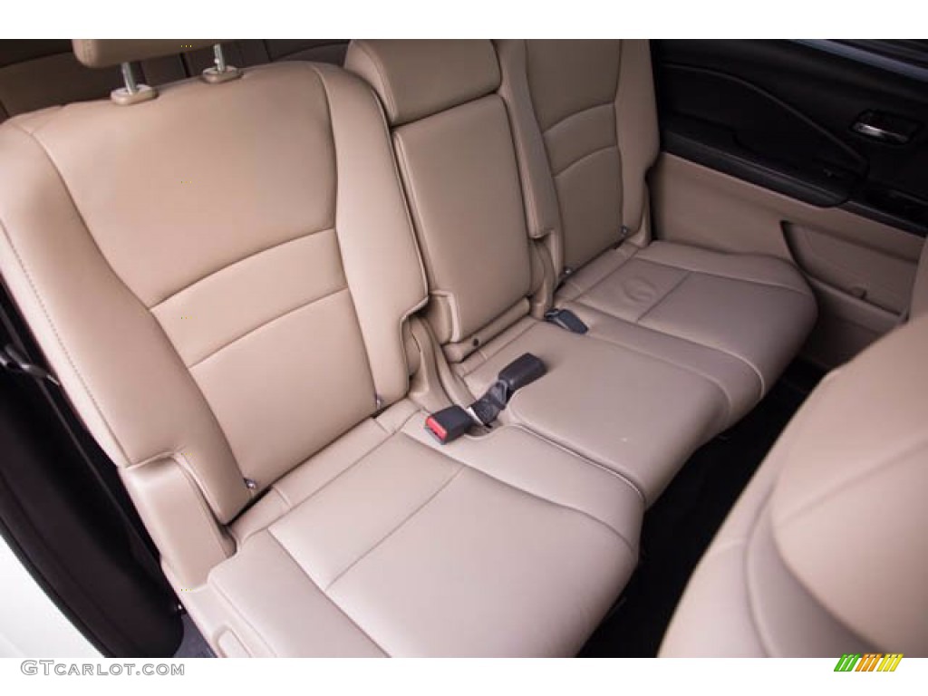 Beige Interior 2018 Honda Pilot EX-L Photo #141708521