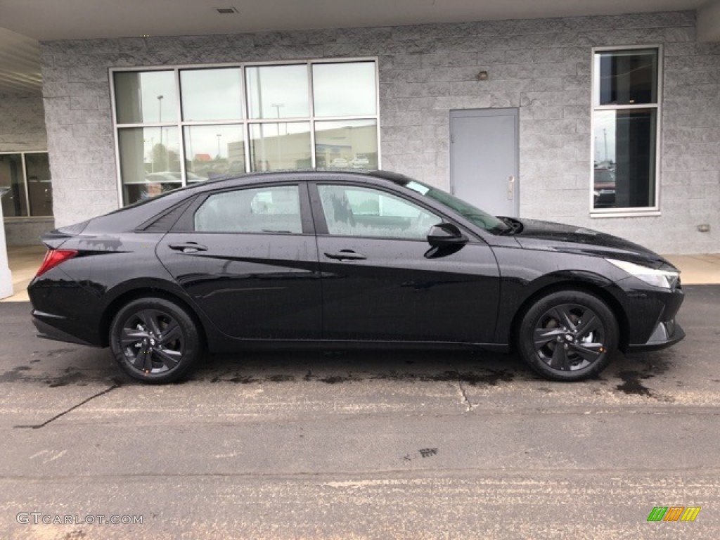 2021 Elantra Blue Hybrid - Phantom Black / Medium Gray photo #2