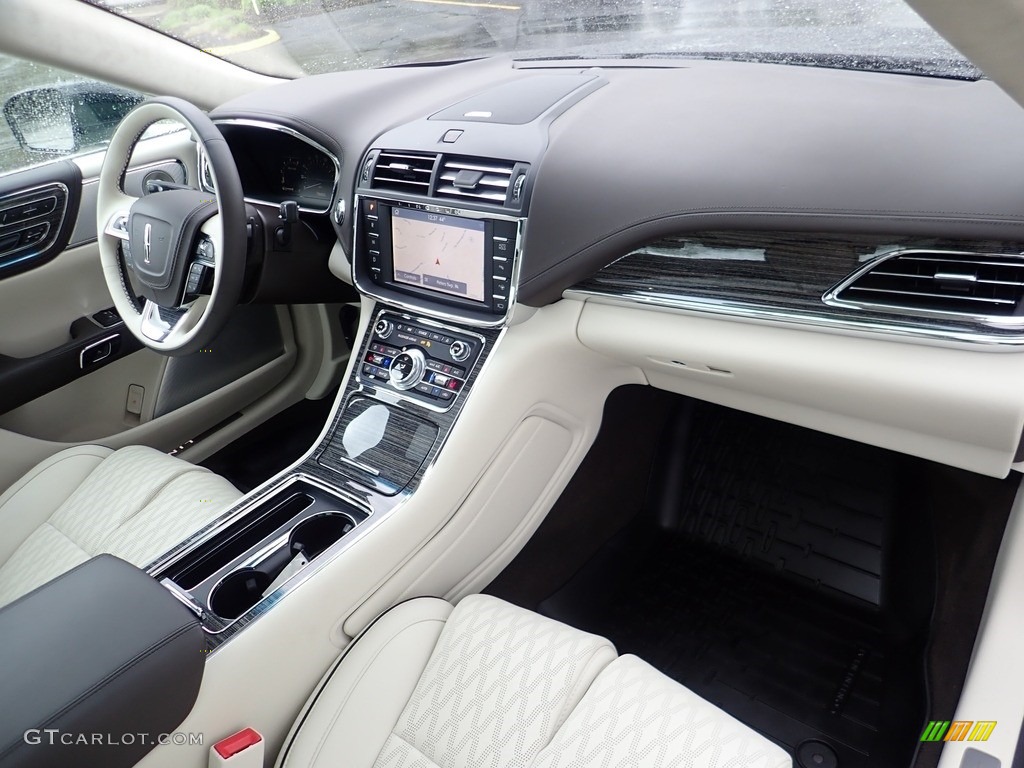 2020 Lincoln Continental Black Label AWD Chalet Theme/Alpine Dashboard Photo #141712712