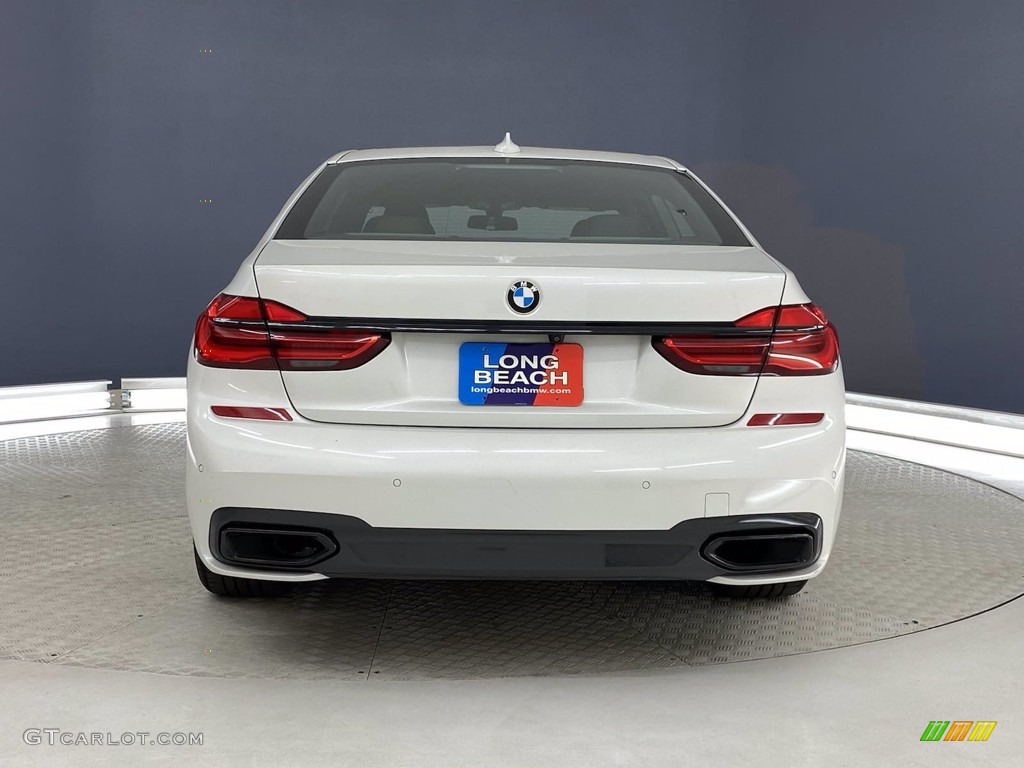 2018 7 Series 740i Sedan - Mineral White Metallic / Black photo #4