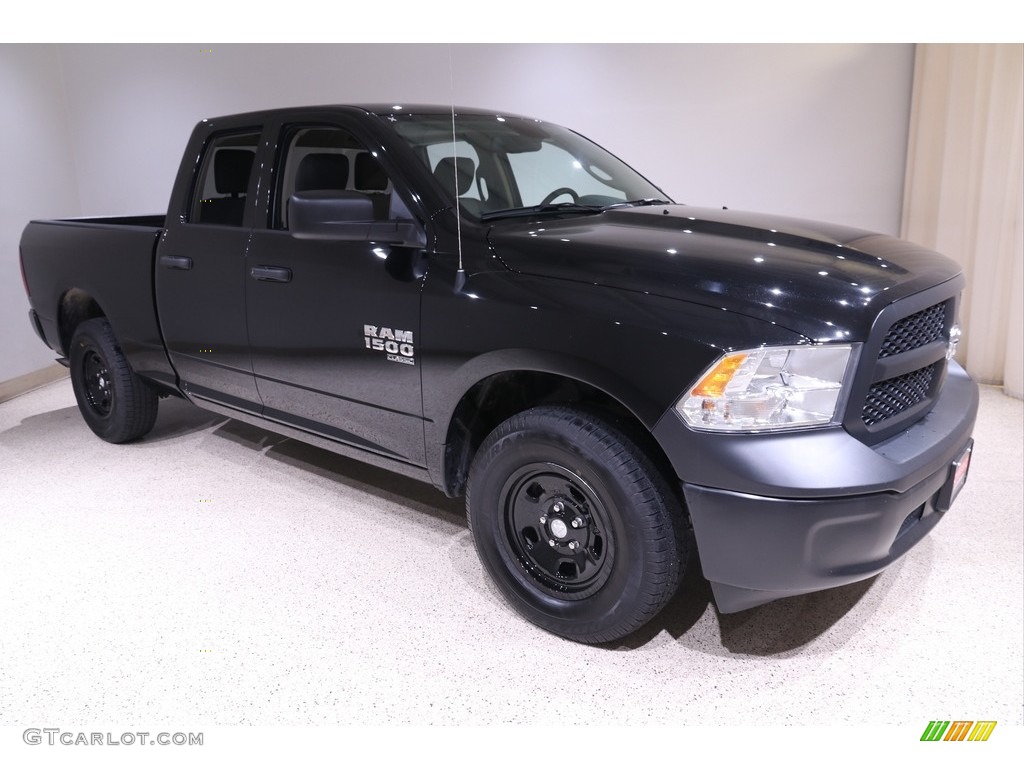 2019 1500 Classic Express Quad Cab 4x4 - Diamond Black Crystal Pearl / Black/Diesel Gray photo #1