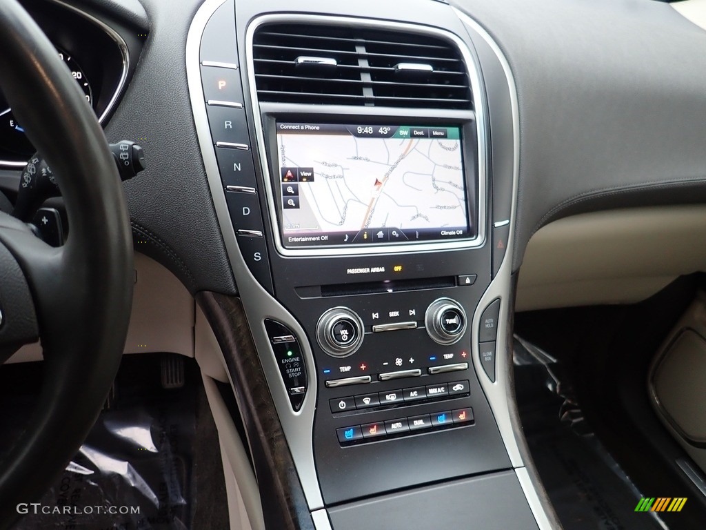2016 Lincoln MKX Reserve AWD Controls Photo #141713750