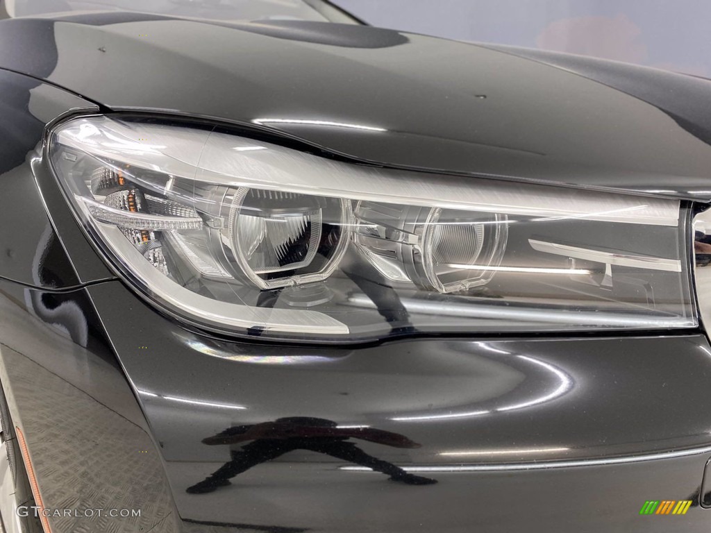 2018 7 Series 740i Sedan - Black Sapphire Metallic / Black photo #7