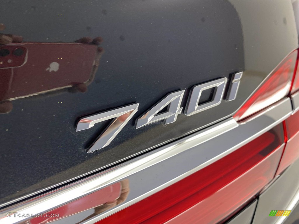 2018 7 Series 740i Sedan - Black Sapphire Metallic / Black photo #11