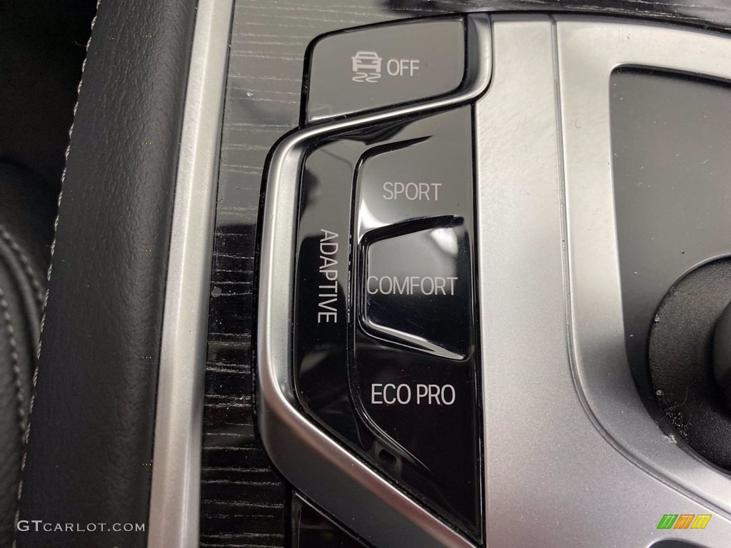 2018 7 Series 740i Sedan - Black Sapphire Metallic / Black photo #28