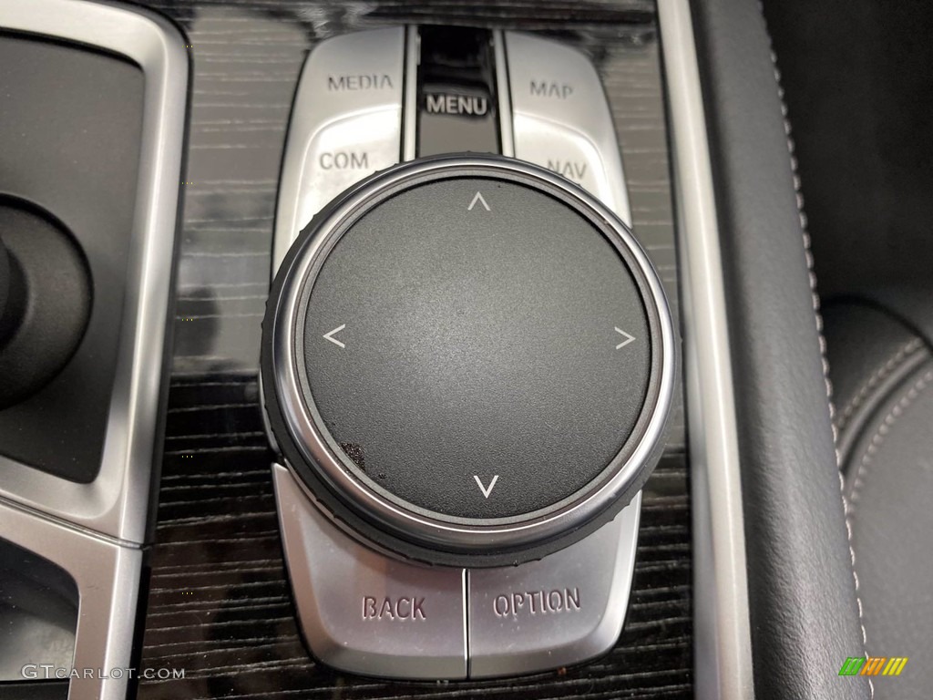 2018 7 Series 740i Sedan - Black Sapphire Metallic / Black photo #29