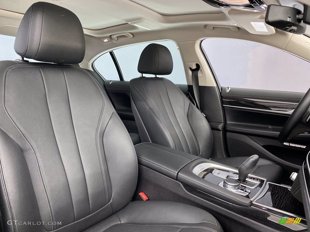 2018 7 Series 740i Sedan - Black Sapphire Metallic / Black photo #34