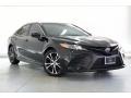 2019 Midnight Black Metallic Toyota Camry SE  photo #33