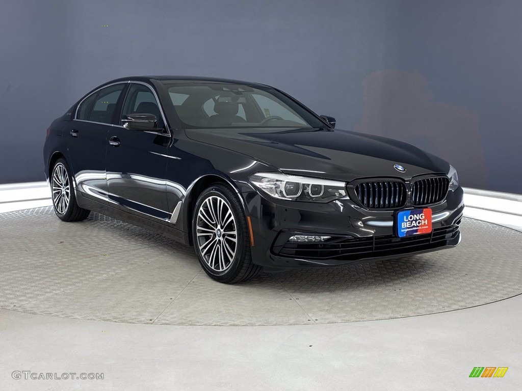 Black Sapphire Metallic 2018 BMW 5 Series 530e iPerfomance Sedan Exterior Photo #141715556