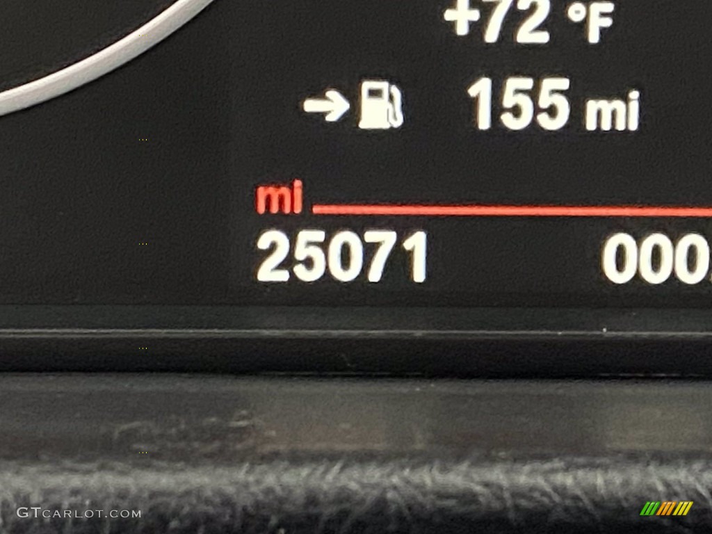 2018 3 Series 320i Sedan - Mineral White Metallic / Black photo #22