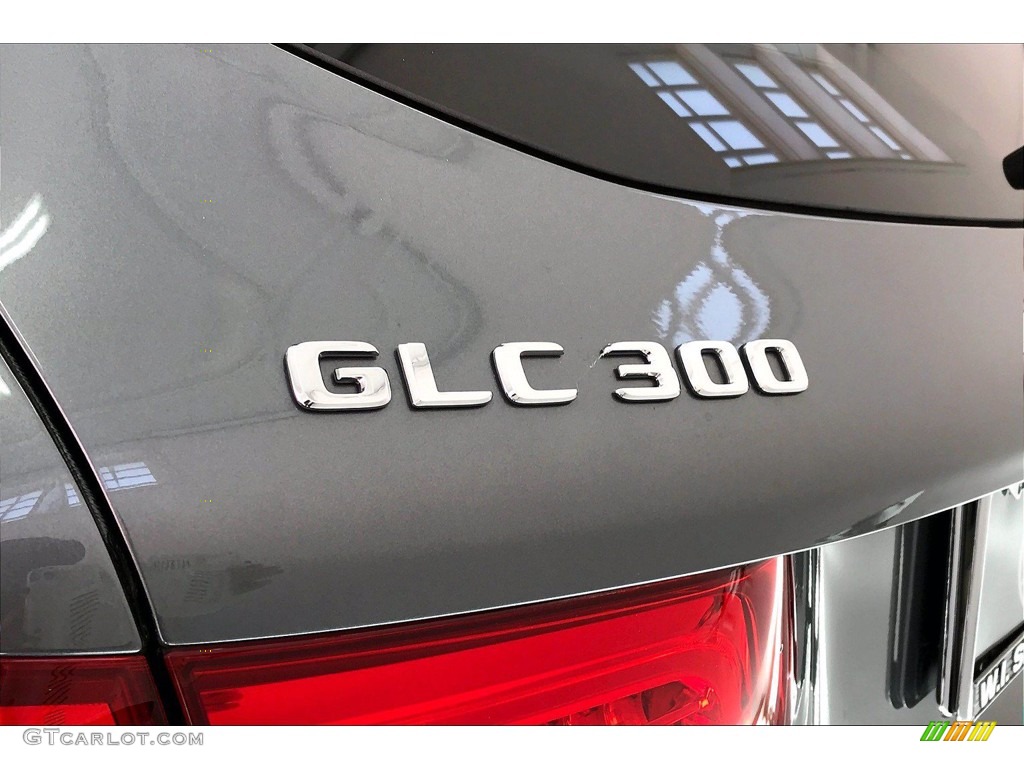 2018 GLC 300 4Matic - Selenite Grey Metallic / Silk Beige/Black photo #31