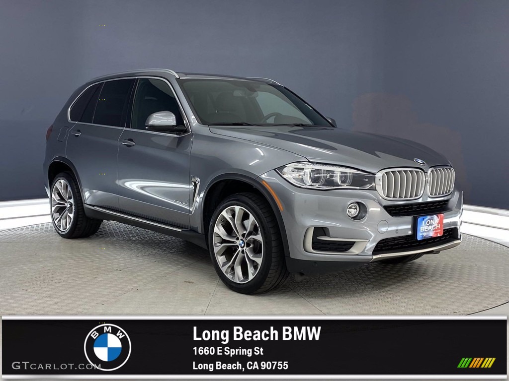 Space Gray Metallic BMW X5