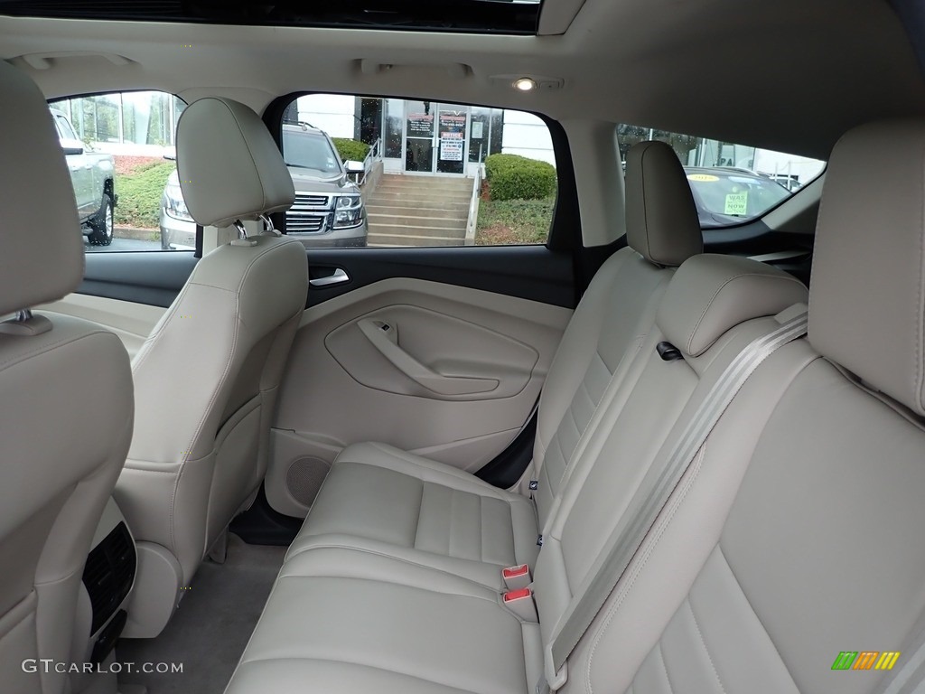 2015 Escape Titanium 4WD - White Platinum Metallic Tri-Coat / Medium Light Stone photo #18