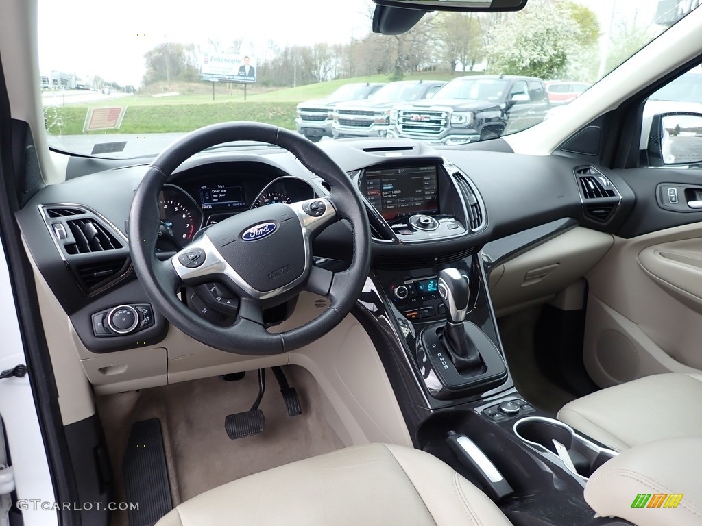 2015 Escape Titanium 4WD - White Platinum Metallic Tri-Coat / Medium Light Stone photo #19