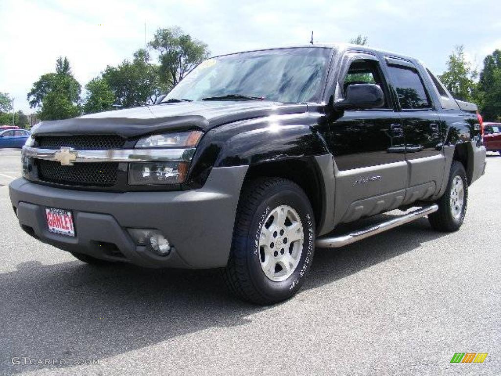 2002 Avalanche Z71 4x4 - Onyx Black / Graphite photo #1