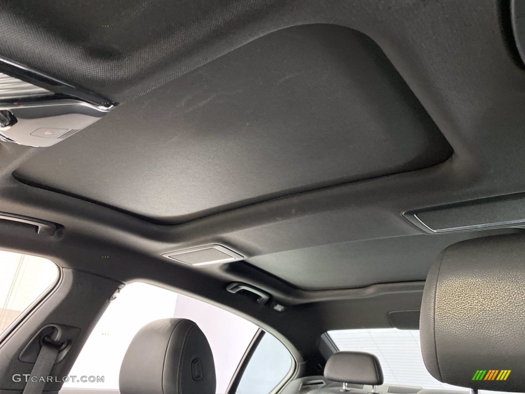 2018 7 Series 740i Sedan - Black Sapphire Metallic / Black photo #31