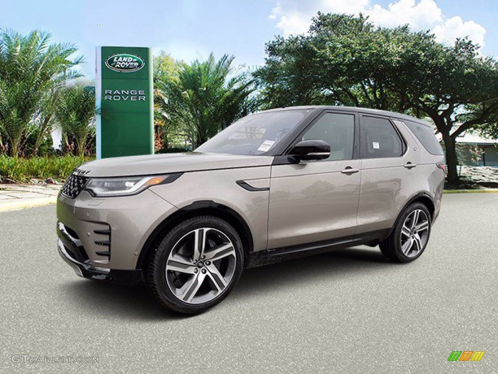 Lantau Bronze Metallic Land Rover Discovery
