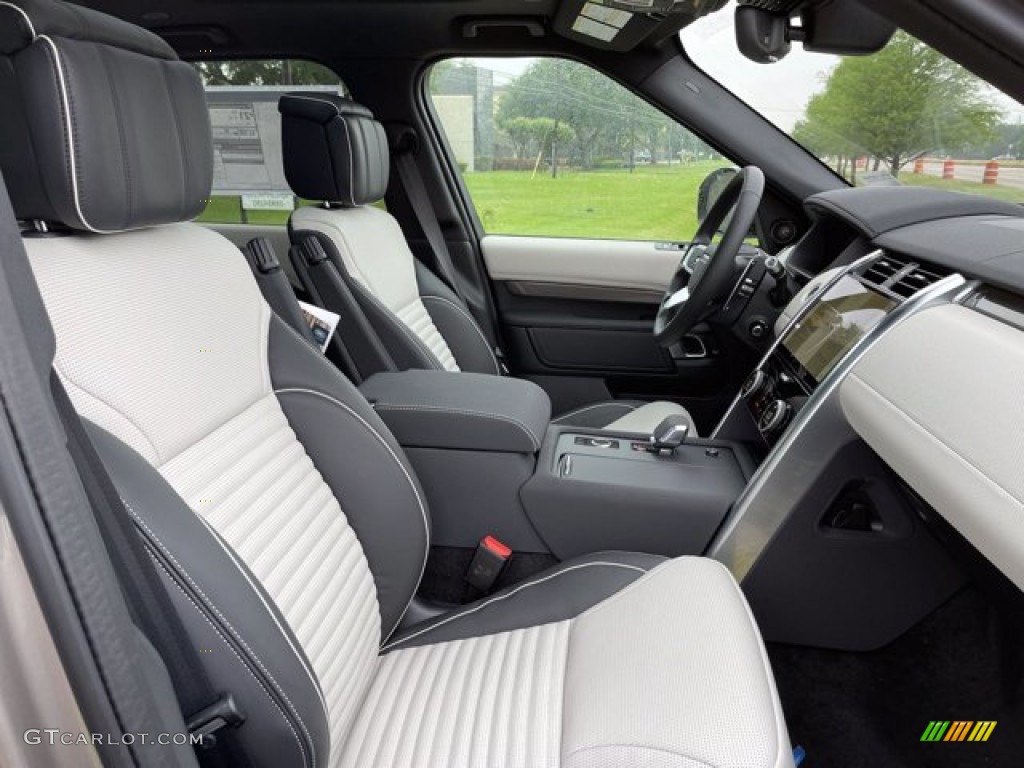 Light Oyster/Ebony Interior 2021 Land Rover Discovery P360 HSE R-Dynamic Photo #141719392