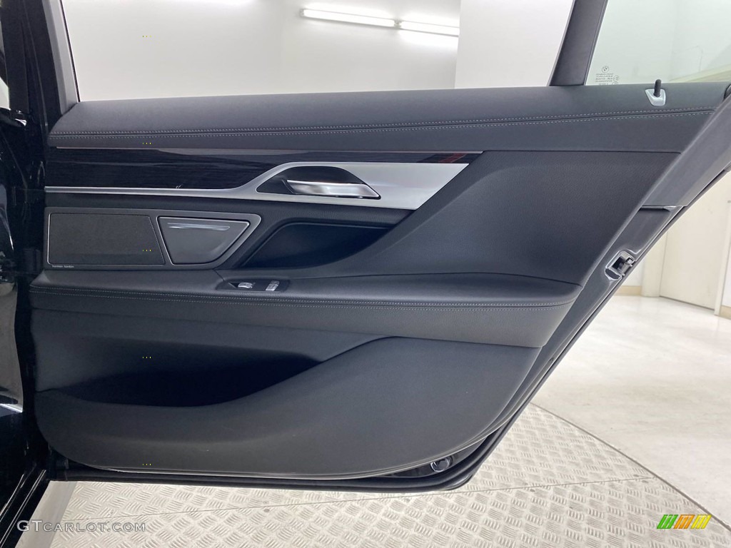 2018 7 Series 740i Sedan - Black Sapphire Metallic / Black photo #35