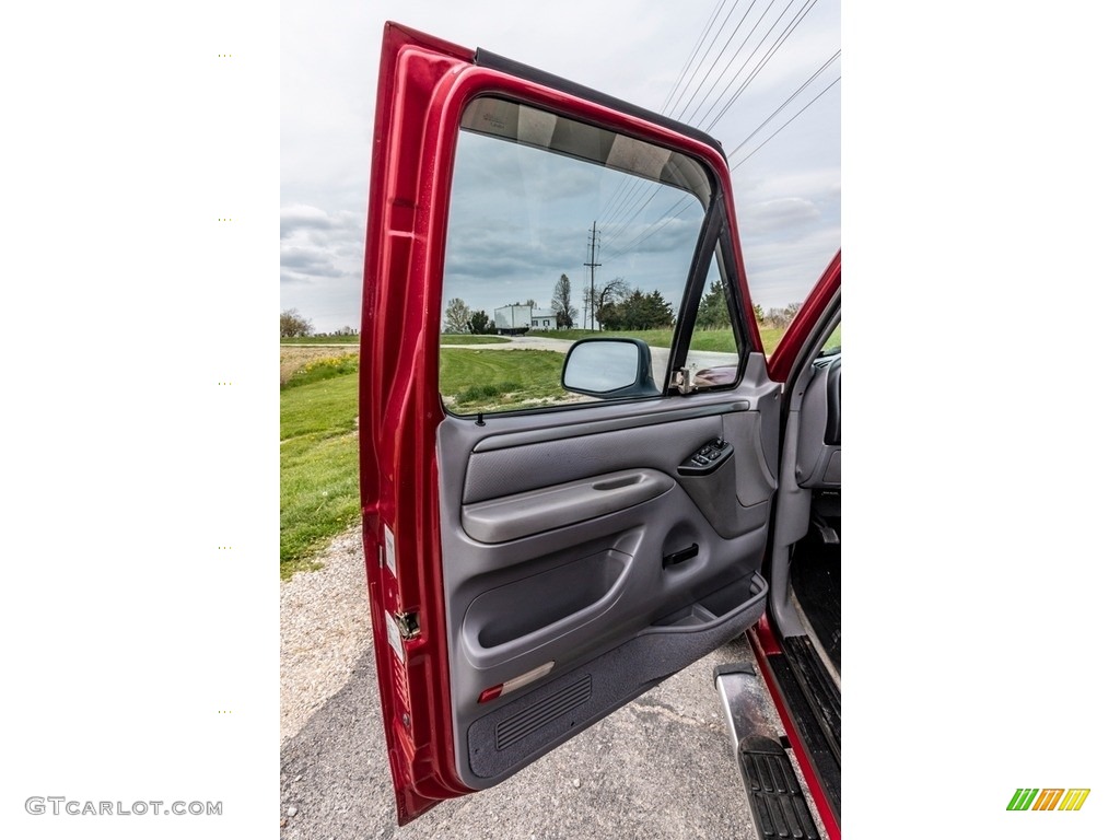 1995 F150 XLT Extended Cab 4x4 - Electric Currant Red Pearl / Gray photo #20