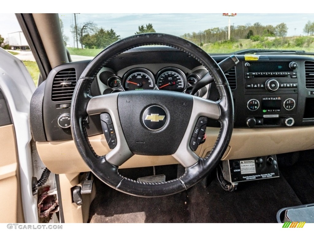 2010 Chevrolet Silverado 1500 Hybrid Crew Cab Light Cashmere/Ebony Steering Wheel Photo #141722263