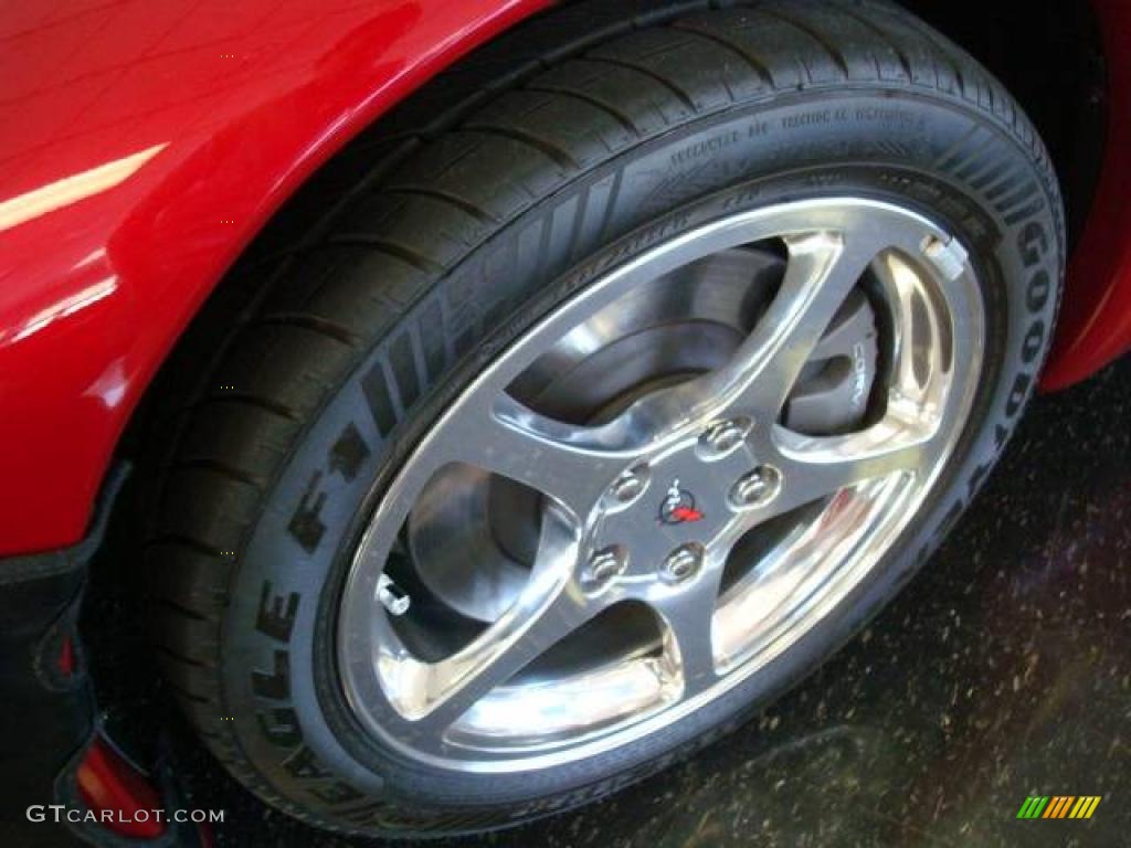 2004 Corvette Convertible - Magnetic Red Metallic / Light Oak photo #7