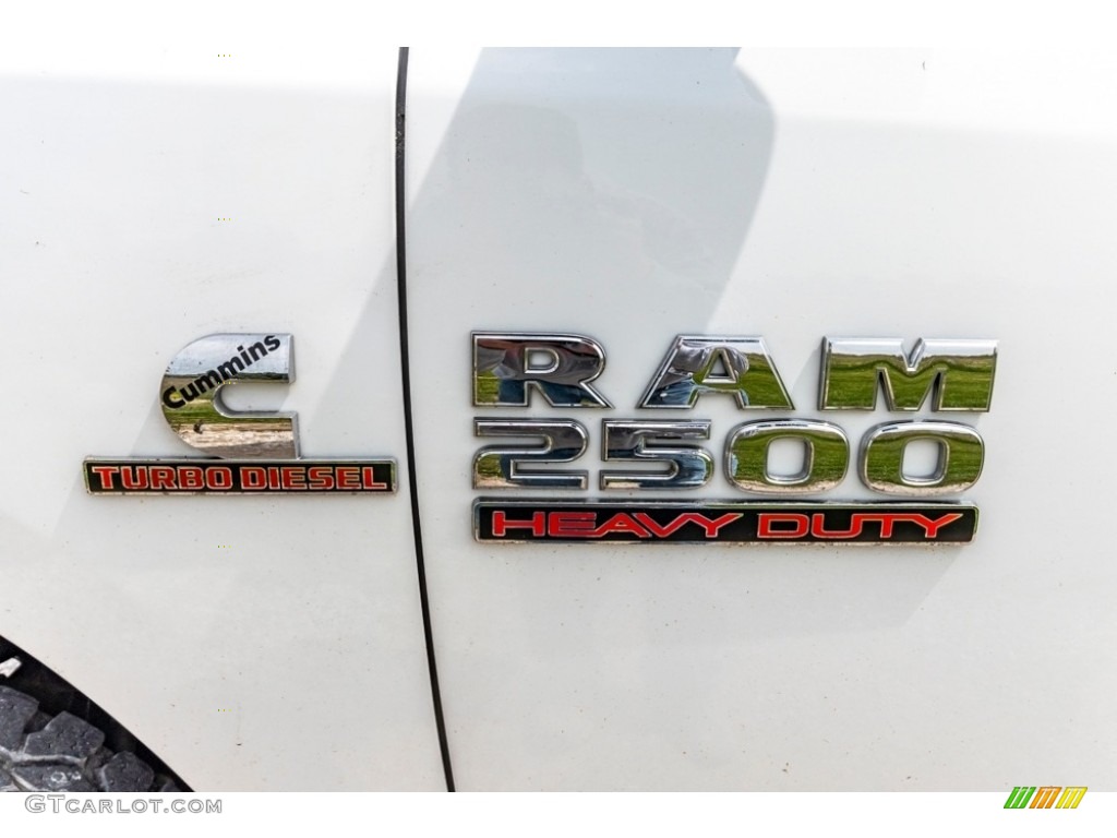 2016 Ram 2500 Tradesman Crew Cab 4x4 Marks and Logos Photos