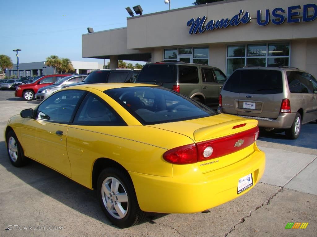 2004 Cavalier LS Coupe - Rally Yellow / Graphite photo #8