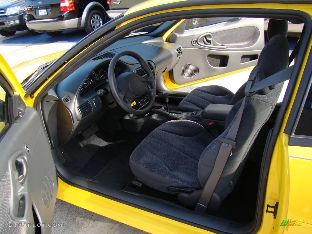 2004 Cavalier LS Coupe - Rally Yellow / Graphite photo #9