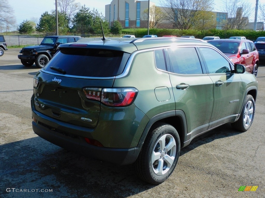 2021 Compass Latitude 4x4 - Olive Green Pearl / Black photo #5