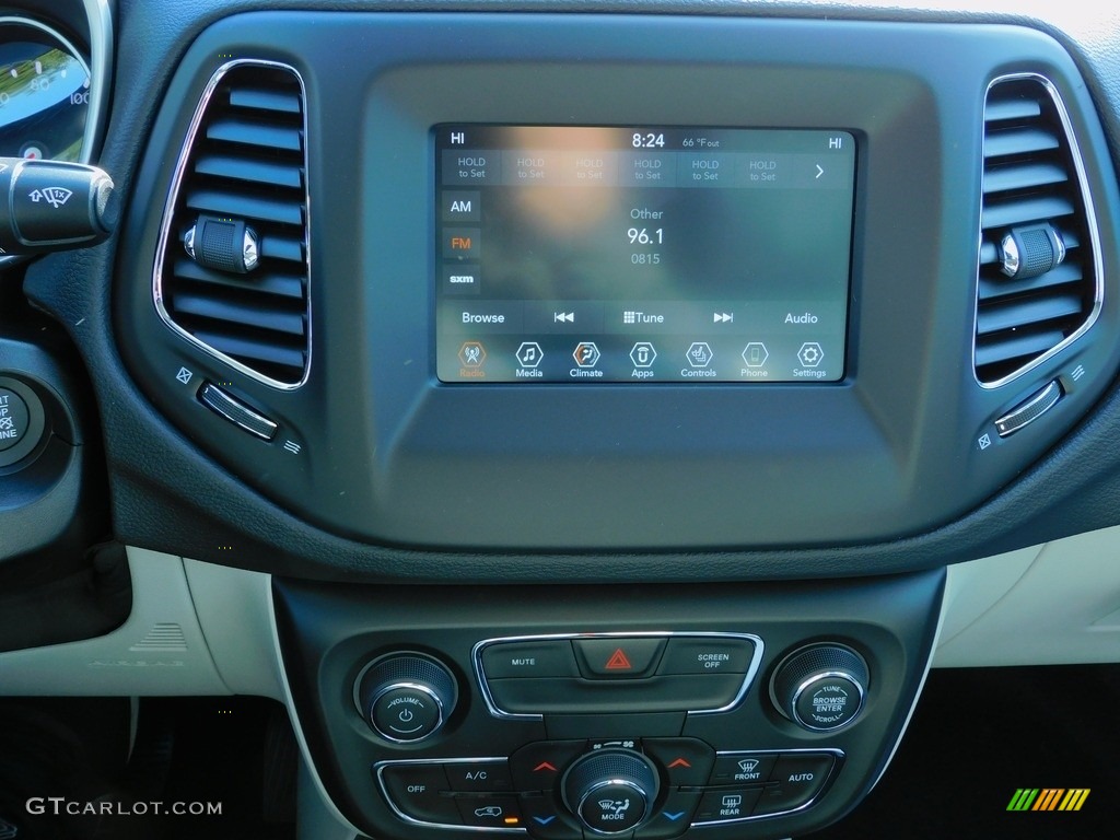 2021 Compass Latitude 4x4 - Olive Green Pearl / Black photo #15