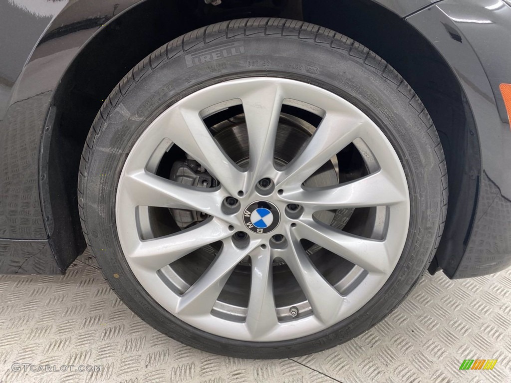 2018 3 Series 320i xDrive Sedan - Jet Black / Black photo #6