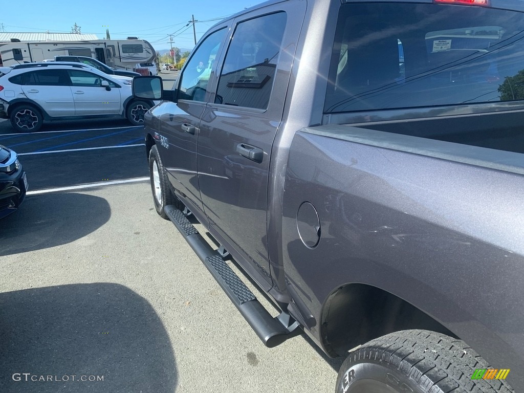 2018 1500 Express Crew Cab - Granite Crystal Metallic / Black/Diesel Gray photo #7