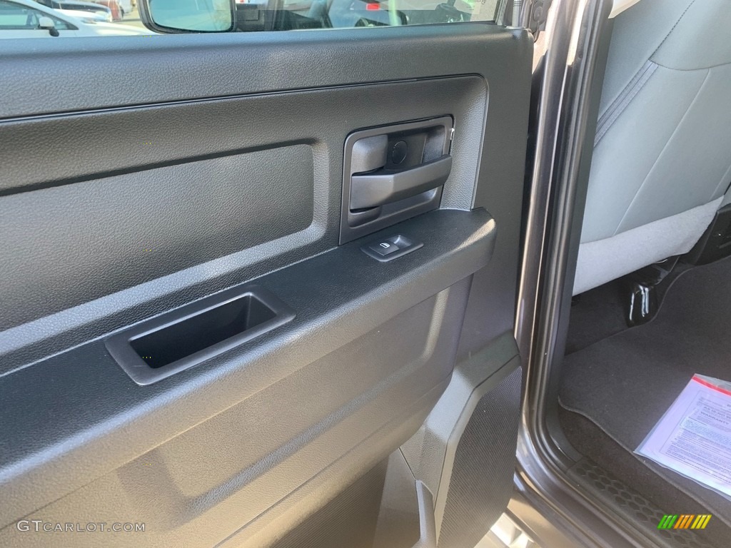 2018 1500 Express Crew Cab - Granite Crystal Metallic / Black/Diesel Gray photo #9