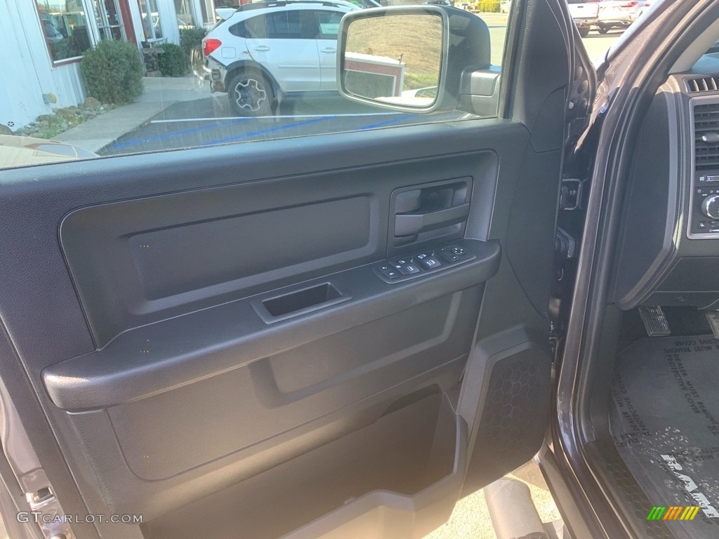 2018 1500 Express Crew Cab - Granite Crystal Metallic / Black/Diesel Gray photo #16